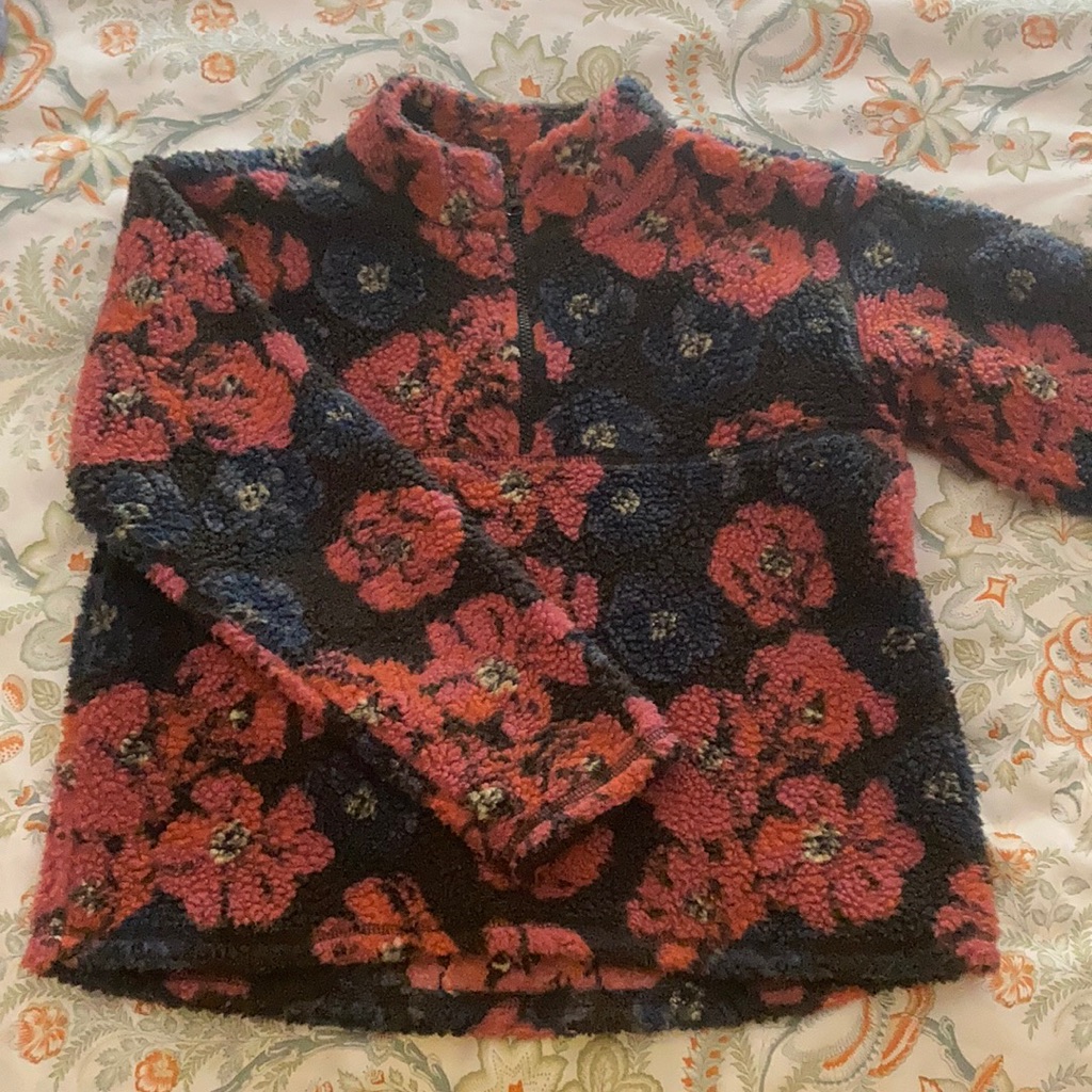 Childrens Large FleeceLooks Like Farm Rio Brand
